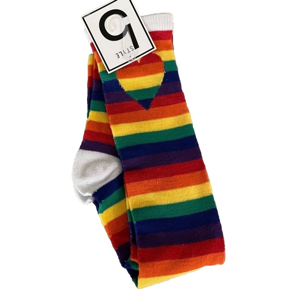 5 Style Women's‎ PRIDE Knee Socks; Rainbow/Heart; Women's Size 9-11